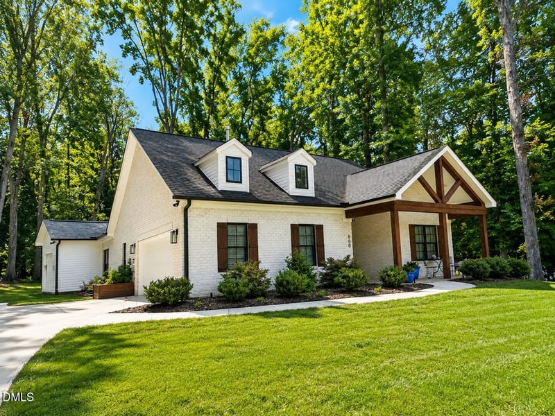 660 Corregidor St, Mebane, NC 27302