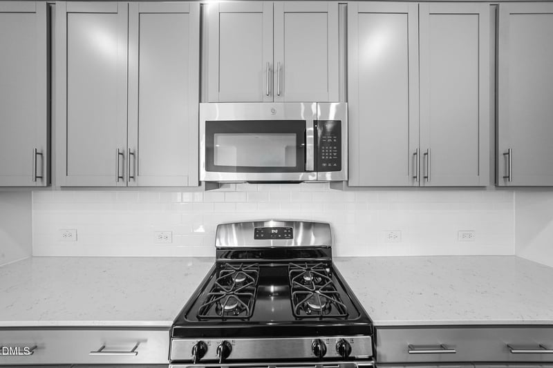 660 Morning Light Dr, Angier, NC 27501