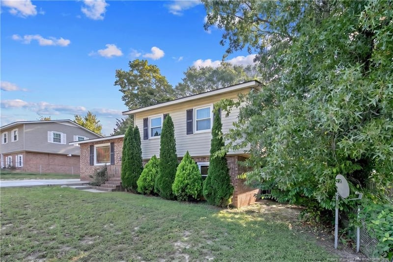 6602 Winthrop Dr, Fayetteville, NC 28311