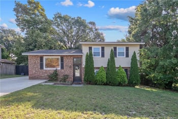 6602 Winthrop Dr, Fayetteville, NC 28311