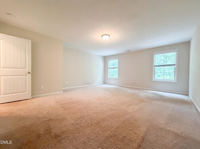6621 Blalock Forest Dr, Willow Springs, NC 27592
