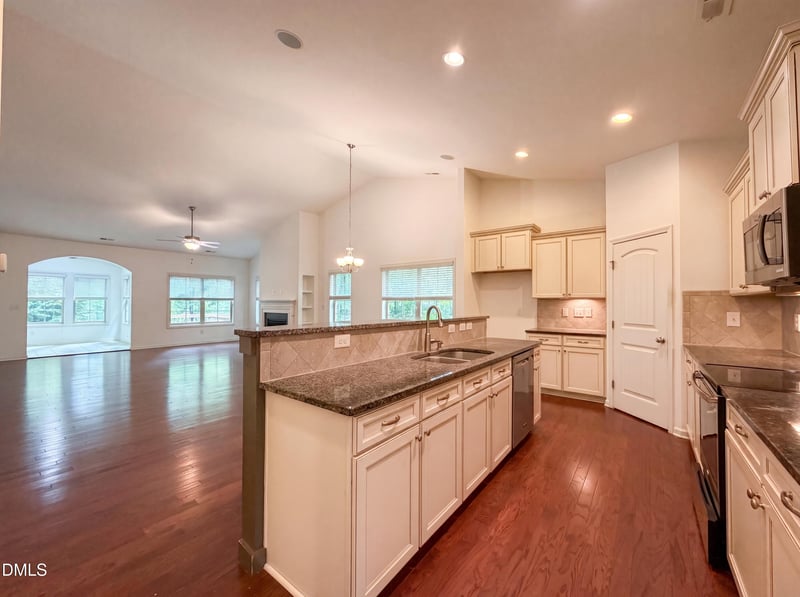6621 Blalock Forest Dr, Willow Springs, NC 27592
