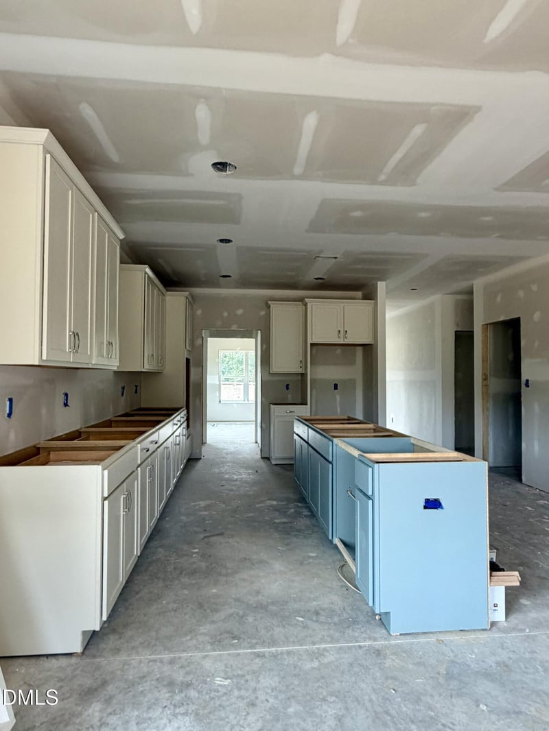 6625 River Rd, Fuquay Varina, NC 27526