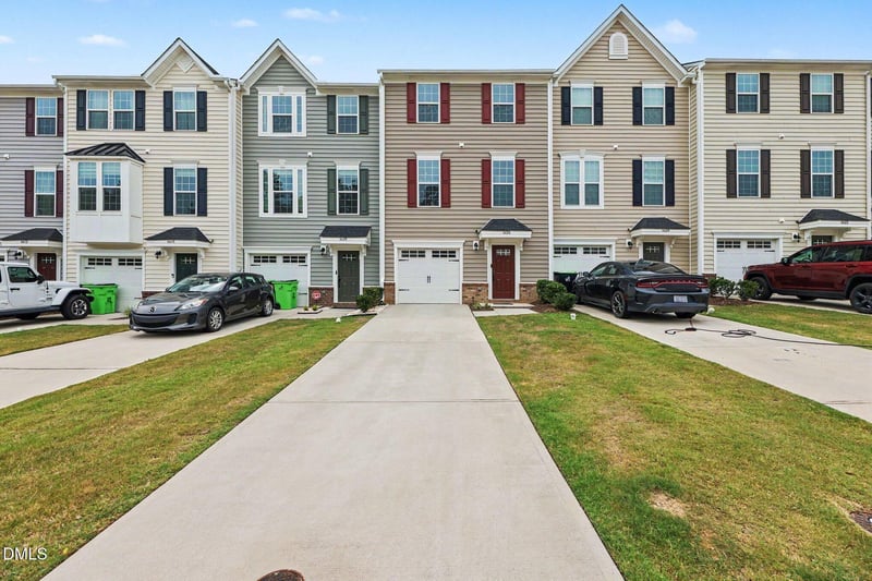 6626 Pathfinder Way, Raleigh, NC 27616