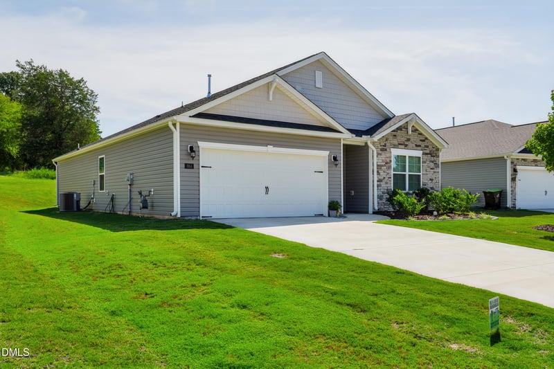 664 Starfall Rd, Graham, NC 27253