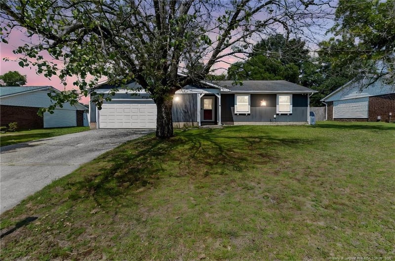 6662 Brookshire St, Fayetteville, NC 28314