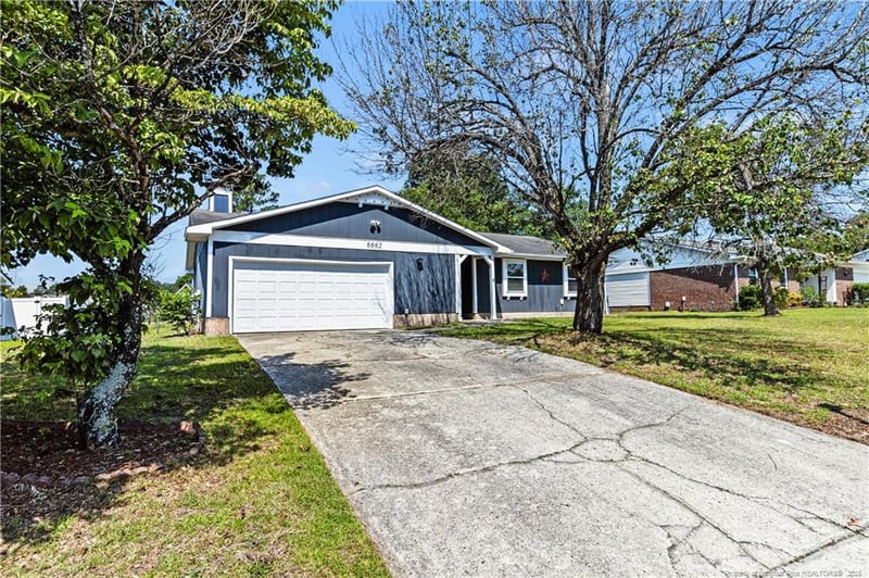 6662 Brookshire St, Fayetteville, NC 28314