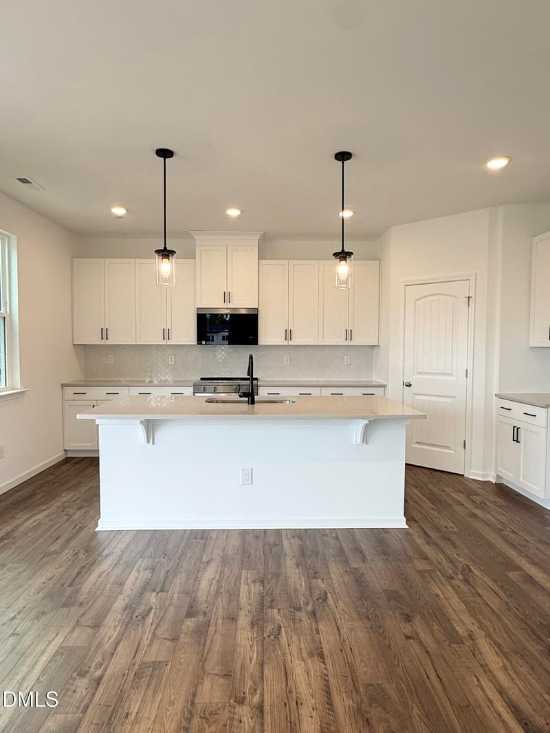 67 Renshaw Ln, Fuquay Varina, NC 27526
