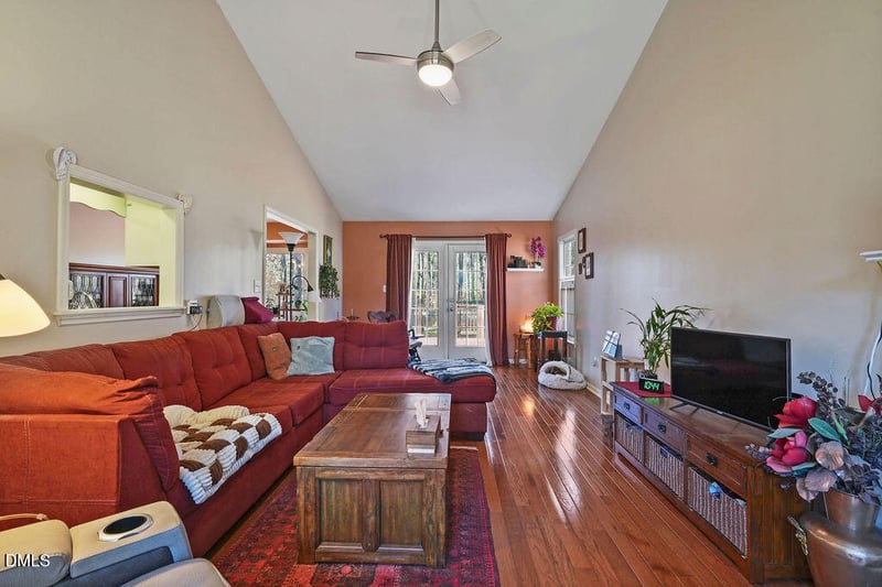 6701 Westborough Dr, Raleigh, NC 27612