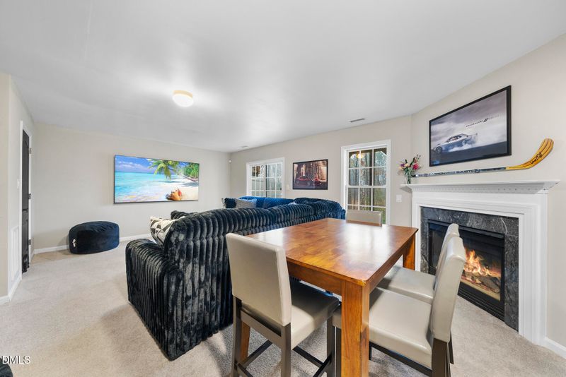 6708 Middleboro Dr, Raleigh, NC 27612