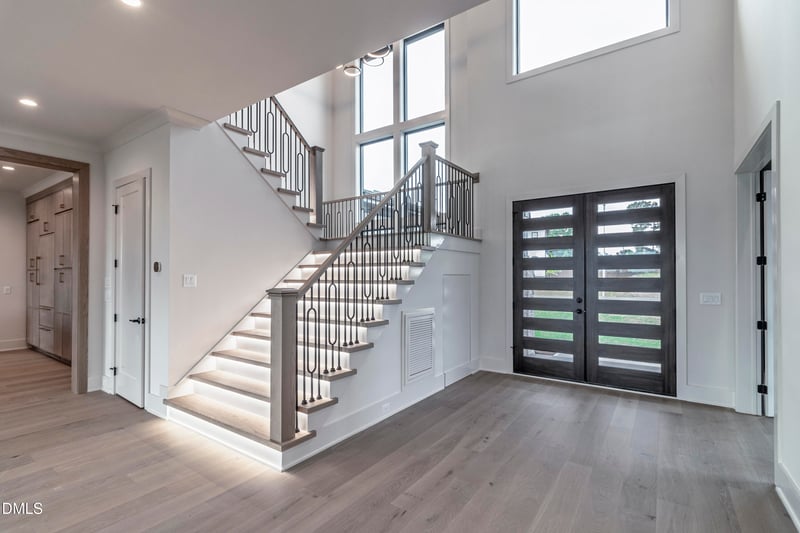 6716 Valley Woods Ln, Cary, NC 27519