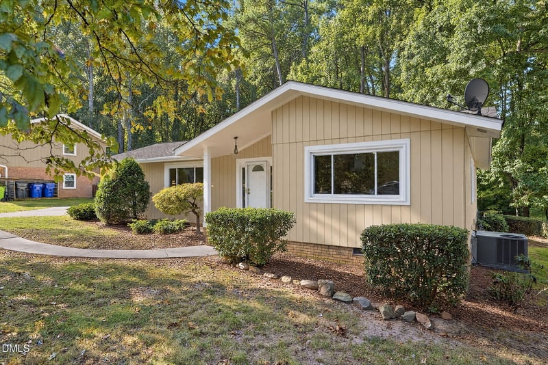 6721 Brookhollow Dr, Raleigh, NC 27615