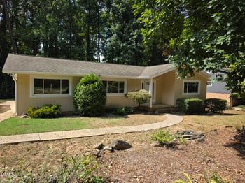 6721 Brookhollow Dr, Raleigh, NC 27615