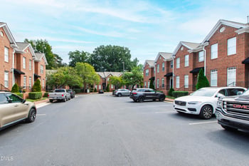 673 Highpark Ln, Raleigh, NC 27608