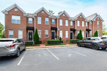 673 Highpark Ln, Raleigh, NC 27608