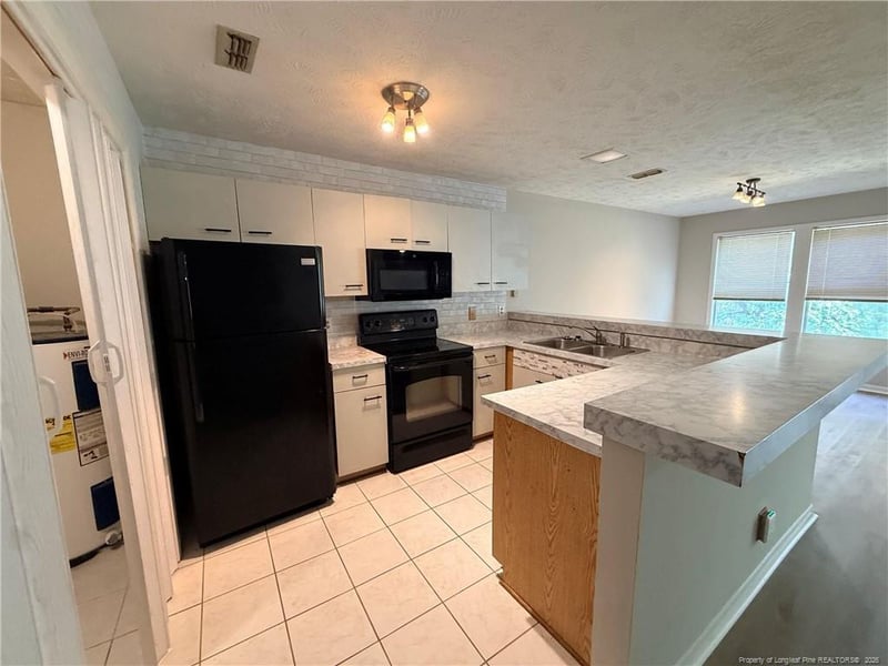 6768 Willowbrook Dr #5, Fayetteville, NC 28314