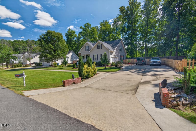 6813 Barbee Rd, Durham, NC 27713