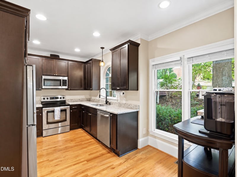6814 Gloucester Rd, Raleigh, NC 27612