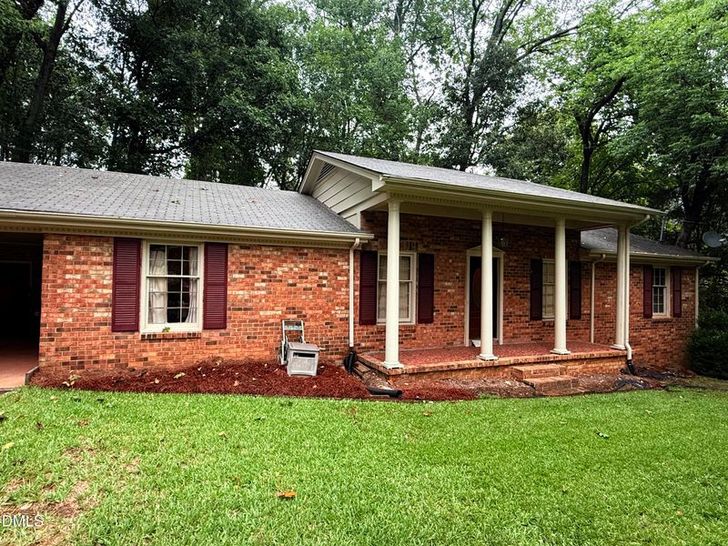 6817 W Lake Anne Dr, Raleigh, NC 27612