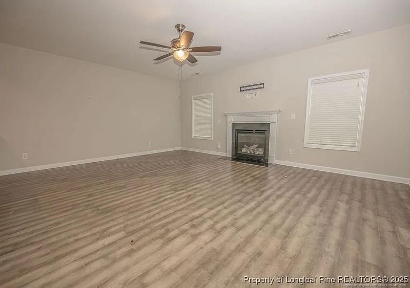 6821 Hunters Den Rd, Hope Mills, NC 28348