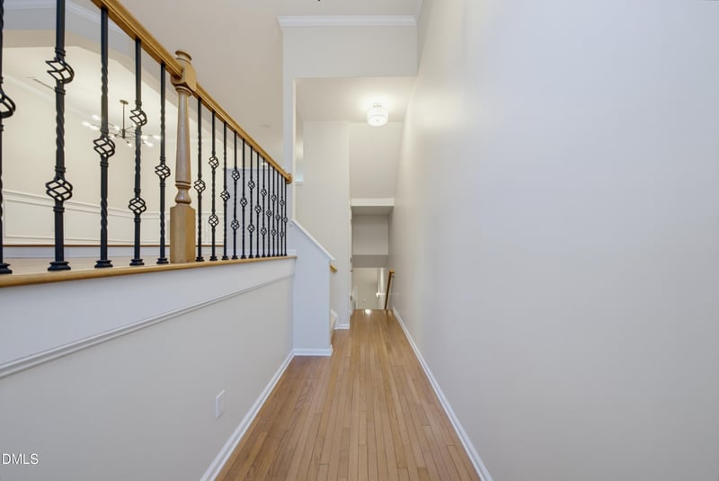 6829 Middleboro Dr, Raleigh, NC 27612