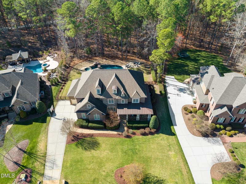 6836 Piershill Ln, Cary, NC 27519