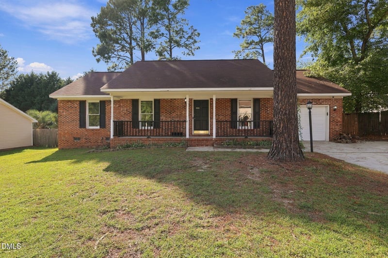 6836 Saint Julian Way, Fayetteville, NC 28314