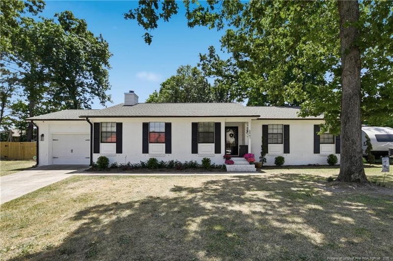 6841 Brasswood Dr, Fayetteville, NC 28314