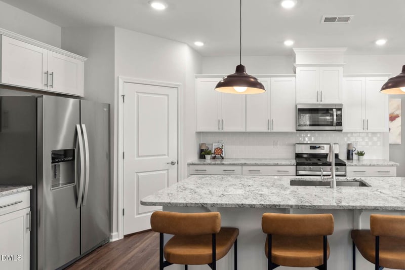 689 Fosterton Cottage Way, Raleigh, NC 27603