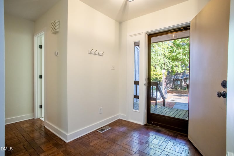 69 Fernwood Ln, Chapel Hill, NC 27516
