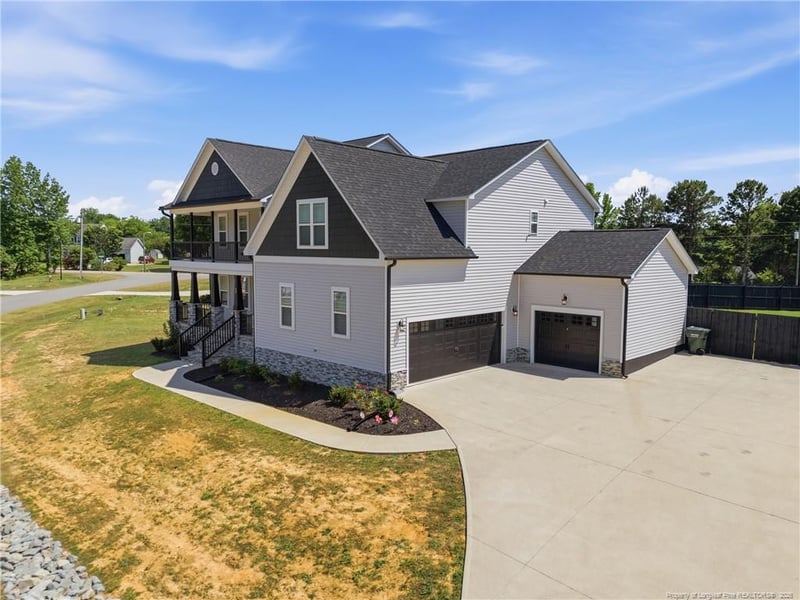 69 Red Rock Cir, Benson, NC 27504