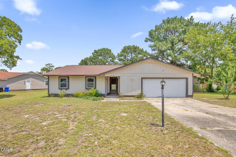 6920 Skyhawk Dr, Fayetteville, NC 28314
