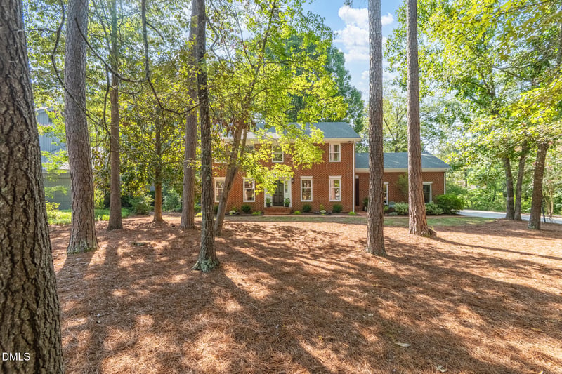 6929 Knotty Pine Dr, Chapel Hill, NC 27517