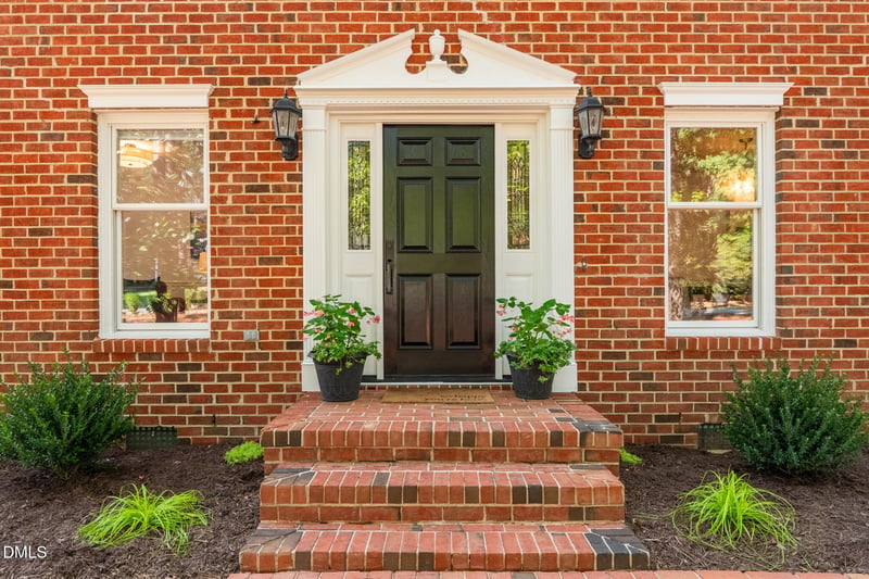 6929 Knotty Pine Dr, Chapel Hill, NC 27517