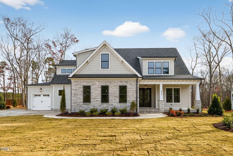 694 Mollie Mdw Dr, Zebulon, NC 27597