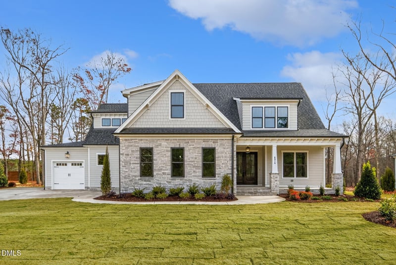 694 Mollie Mdw Dr, Zebulon, NC 27597