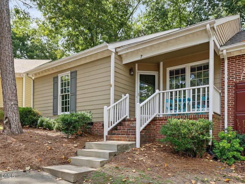 7 Kings Mount Ct, Durham, NC 27713