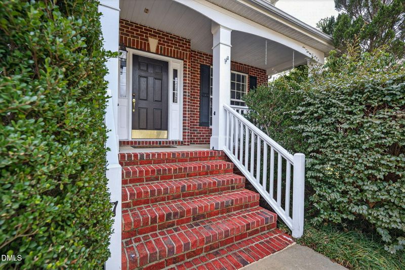 7 Scenic Ct, Durham, NC 27713
