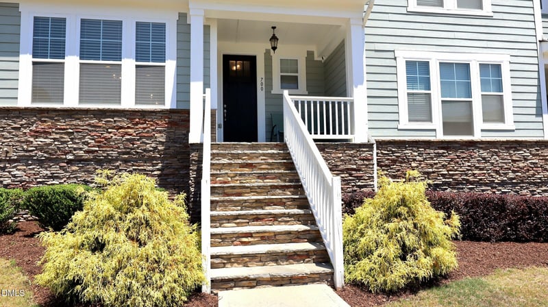 700 Carraway Garden Dr, Wake Forest, NC 27587