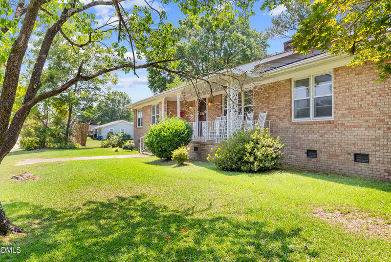700 E Harnett St, Dunn, NC 28334