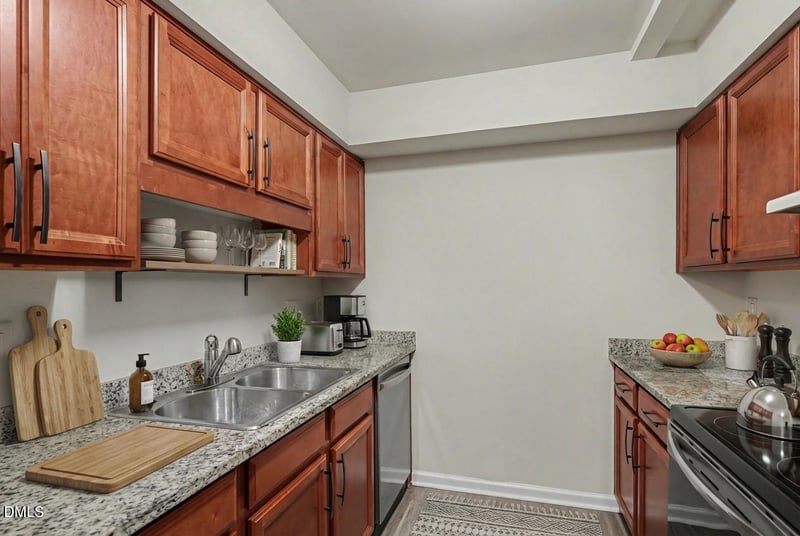 7010 Longstreet Dr #C, Raleigh, NC 27615