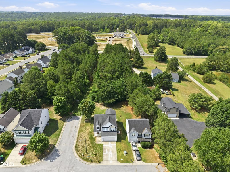 7028 Barlows Knoll St, Raleigh, NC 27610
