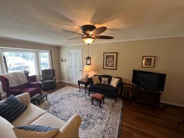 703 E H St, Erwin, NC 28339