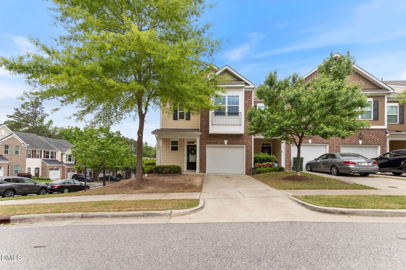 703 Silver Stream Ln, Cary, NC 27519