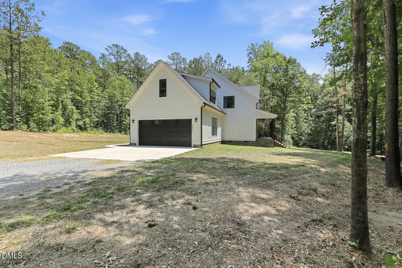 7032 Oakville Ln, New Hill, NC 27562