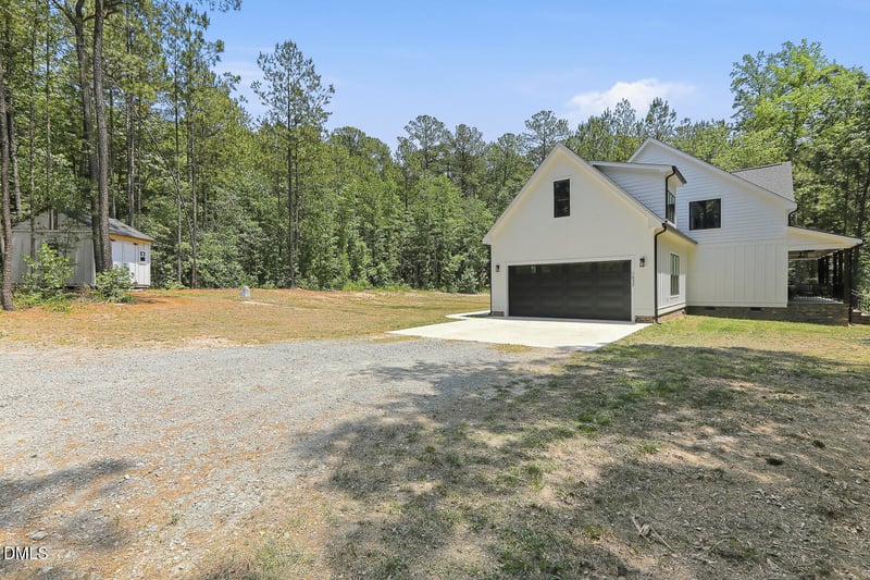 7032 Oakville Ln, New Hill, NC 27562