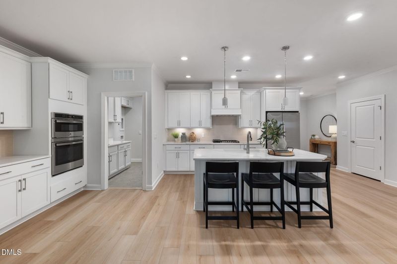 704 Blackpool Dr, Durham, NC 27703