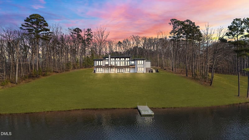 704 Russell St, Sanford, NC 27330