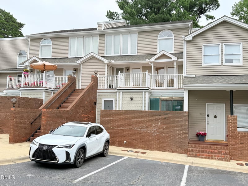 7040 Sandy Forks Rd #Apt 205, Raleigh, NC 27615