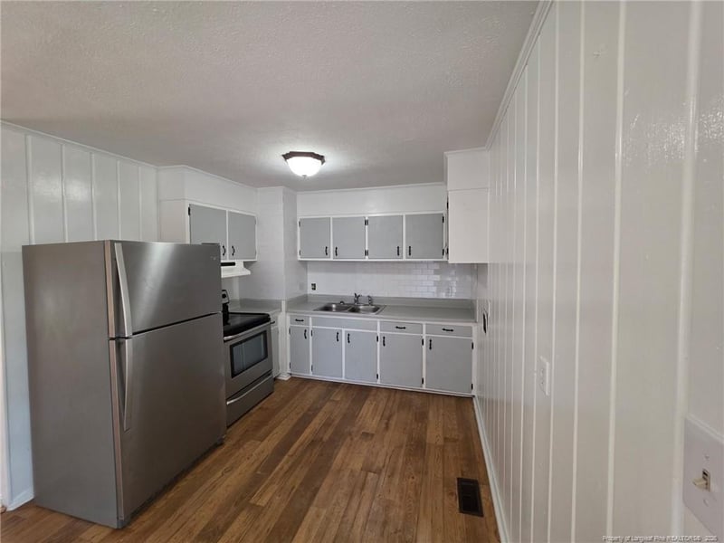 7046 Ryan St, Fayetteville, NC 28314